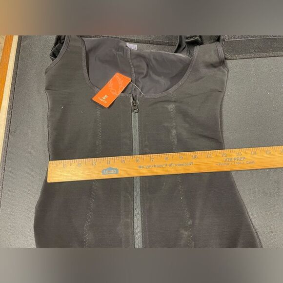 Shapeware seamless Lycra moves with you - Picture 13 of 14